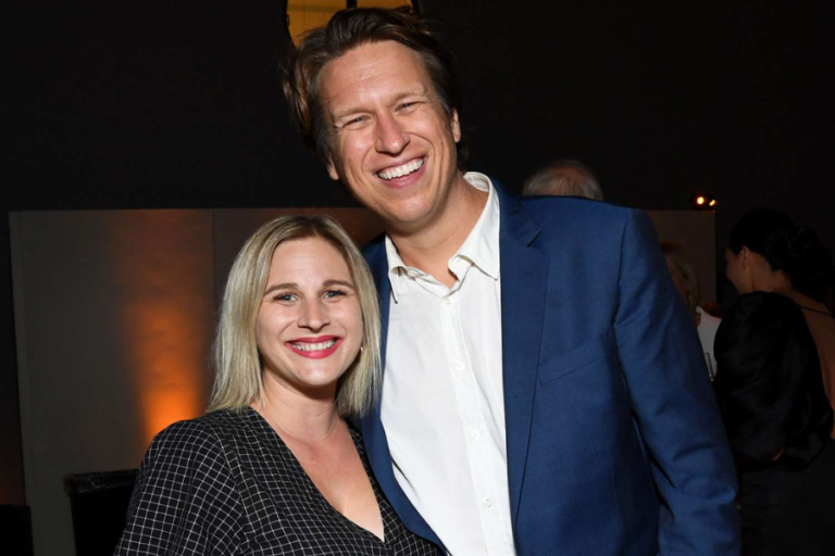 pete holmes wife